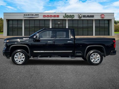 Used 2024 Chevrolet Silverado 2500 High Country w/ Technology Package AWD/4WD image 33