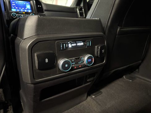 Used 2021 Ford Expedition Limited image 22