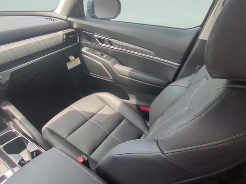 New 2025 Kia Telluride EX image 22