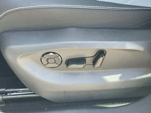 Used 2026 Volkswagen Tiguan SE w/ Panoramic Sunroof Package FWD image 20