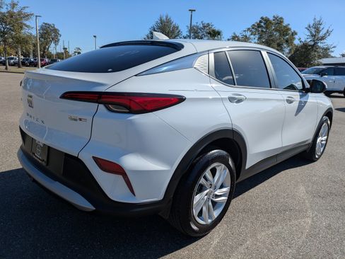 Used 2025 Buick Envista Preferred w/ Convenience I Package image 4