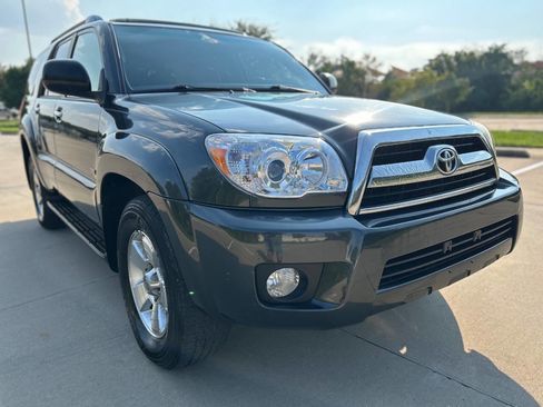 Used 2008 Toyota 4Runner SR5 image 4