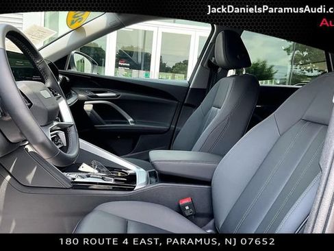Used 2025 Audi Q5 Premium w/ Convenience Package AWD/4WD image 17