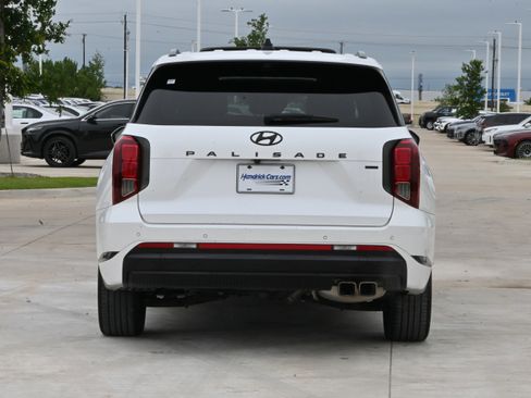 Used 2024 Hyundai Palisade Calligraphy AWD/4WD image 8
