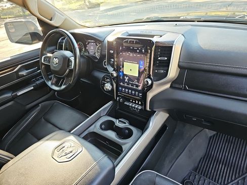 Used 2020 RAM 1500 Laramie AWD/4WD image 12