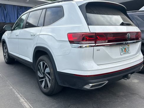 Used 2025 Volkswagen Atlas SE FWD image 6