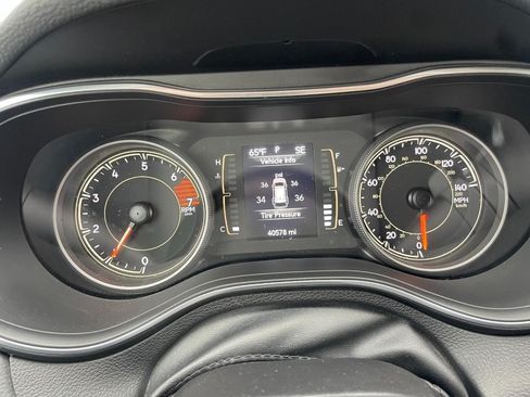 Used 2021 Jeep Cherokee Latitude AWD/4WD image 48