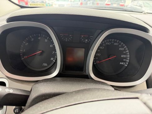 Used 2010 Chevrolet Equinox LS image 11