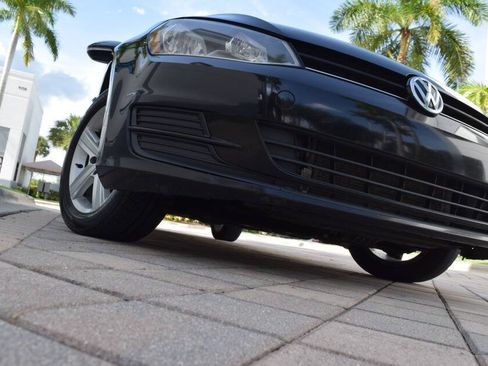 Used 2015 Volkswagen Golf TDI S FWD image 12