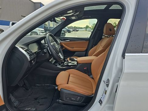Used 2024 BMW X3 xDrive30i w/ Premium Package AWD/4WD image 9