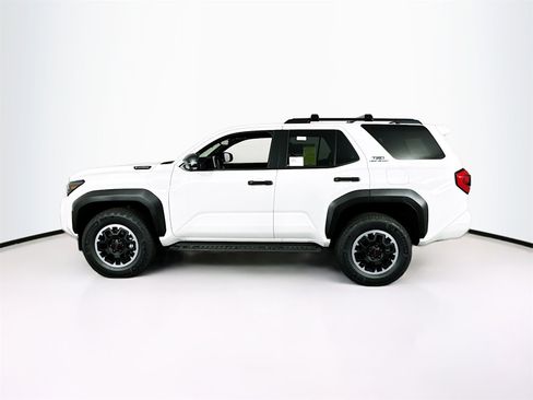 Used 2025 Toyota 4Runner TRD Off-Road Premium w/ Tow Technology Package image 3