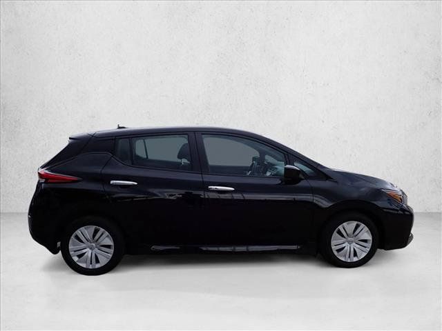 Used 2025 Nissan Leaf S FWD image 5