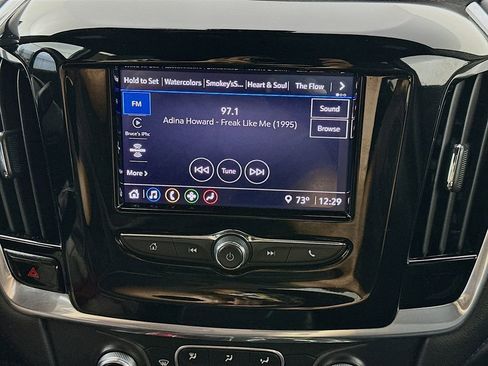 Used 2022 Chevrolet Traverse LT w/ LPO, Cargo Package FWD image 17