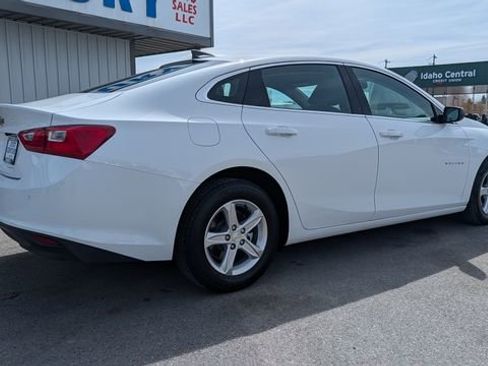 Used 2025 Chevrolet Malibu LS FWD image 16