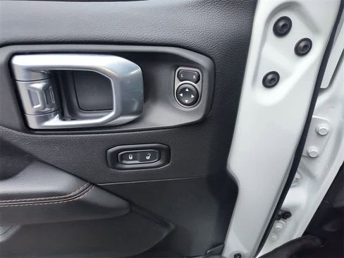 Used 2023 Jeep Wrangler Unlimited Rubicon 392 w/ Xtreme Recon 35" Tire Package image 13