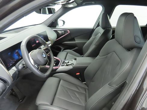 Certified 2025 BMW X3 xDrive30i w/ Premium Package image 17