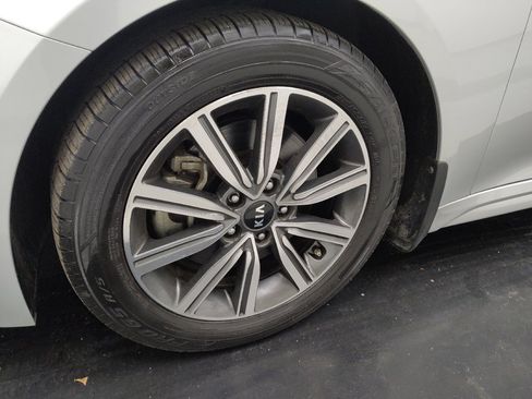 Used 2019 Kia Optima EX image 31