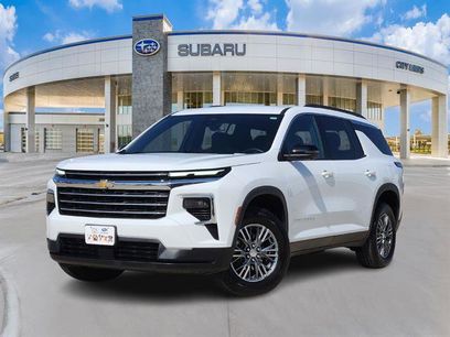 Used 2024 Chevrolet Traverse LT