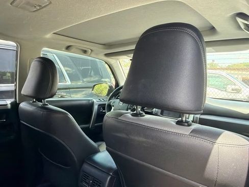 Used 2015 Toyota 4Runner SR5 Premium AWD/4WD image 10