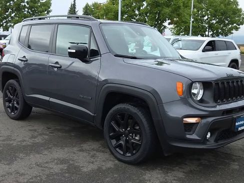 Certified 2023 Jeep Renegade Altitude w/ Sun/Sound Group AWD/4WD image 2