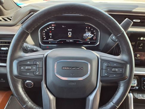 Used 2024 GMC Sierra 3500 Denali Ultimate AWD/4WD image 15