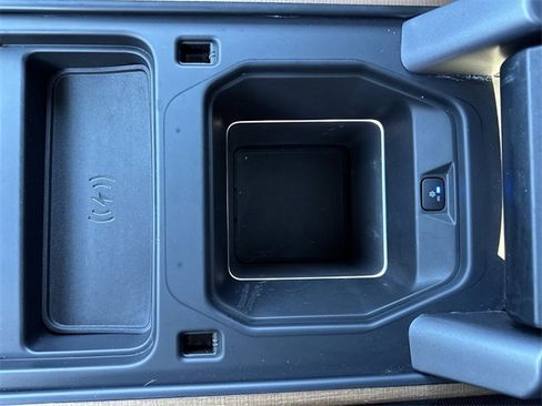 Used 2020 Land Rover Defender 110 X image 21