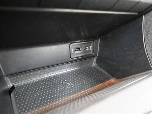 Used 2017 Volkswagen Beetle 1.8T Classic image 3