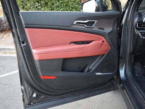 Used 2023 Kia Sportage SX image 24