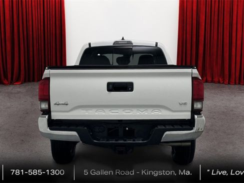 Certified 2022 Toyota Tacoma SR5 image 6