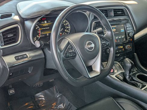 Used 2023 Nissan Maxima SV w/ Floor Mat Group FWD image 14
