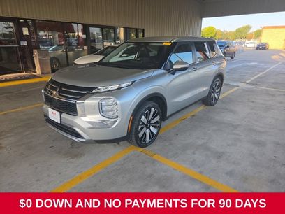 Used 2025 Mitsubishi Outlander SE
