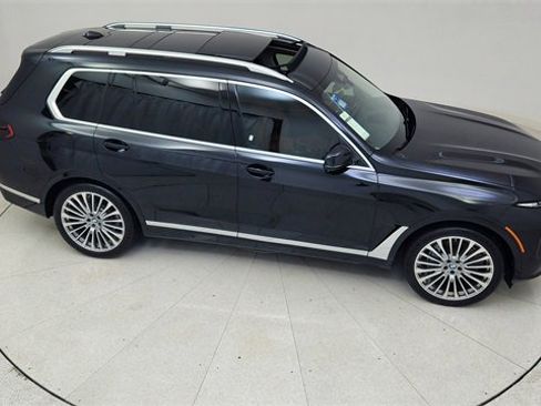 Used 2025 BMW X7 xDrive40i w/ Executive Package image 80
