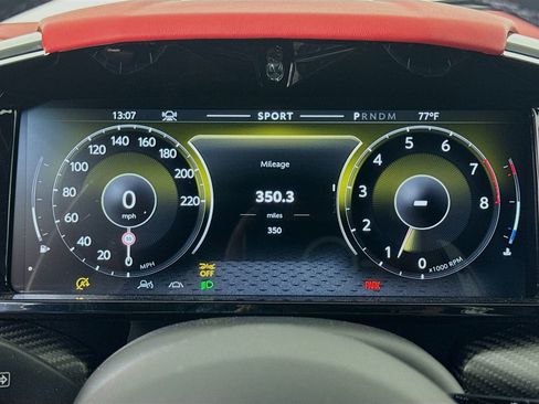 Used 2026 Aston Martin V8 Vantage S RWD image 12