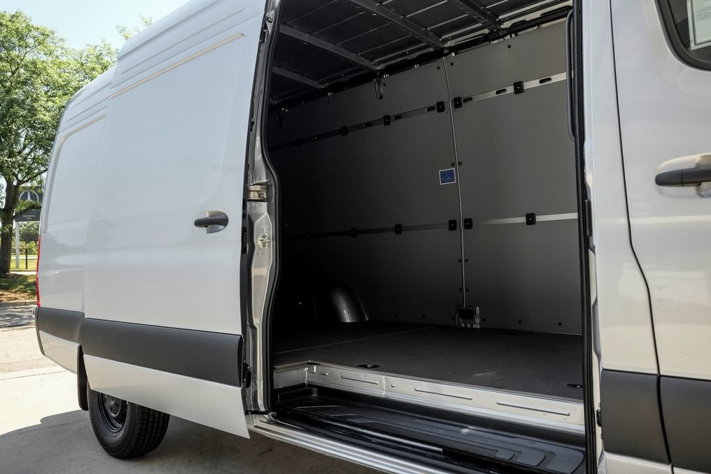 New 2026 Mercedes-Benz Sprinter 2500 image 10