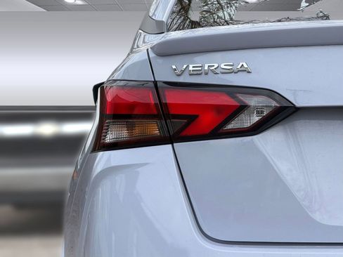 Used 2023 Nissan Versa SR w/ Trunk Package image 12