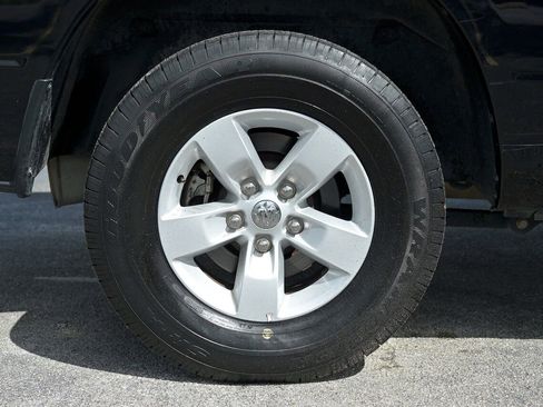 Used 2023 RAM 1500 Classic SLT w/ Trailer & Traction Group image 13