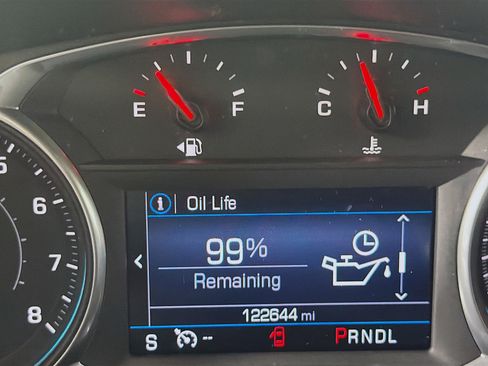 Used 2019 Chevrolet Equinox LT FWD image 18