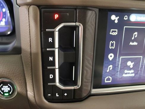 Used 2024 GMC Yukon XL Denali AWD/4WD image 59