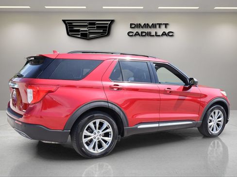 Used 2020 Ford Explorer XLT w/ Equipment Group 202A RWD image 5