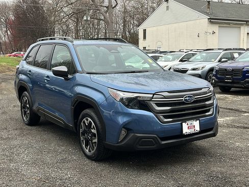 Certified 2025 Subaru Forester Premium image 3