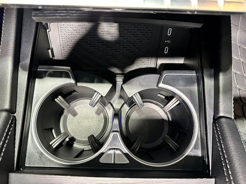 Certified 2025 Mercedes-Benz GLS 450 4MATIC image 28