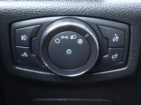 Used 2019 Ford F150 Lariat w/ Equipment Group 502A Luxury AWD/4WD image 28
