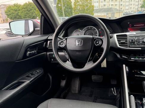 Used 2016 Honda Accord LX image 24