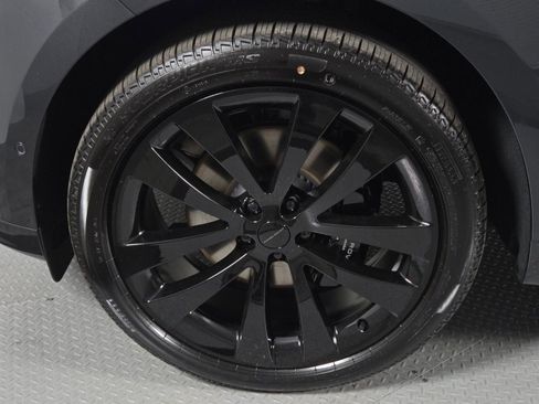 New 2026 Land Rover Range Rover Sport Dynamic SE AWD/4WD image 9