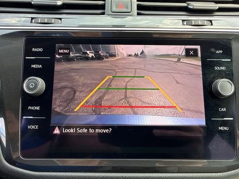 Used 2019 Volkswagen Tiguan SE AWD/4WD image 29
