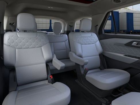 New 2026 Ford Explorer Platinum AWD/4WD image 12