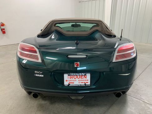 Used 2007 Saturn Sky w/ Premium Trim Pkg image 17