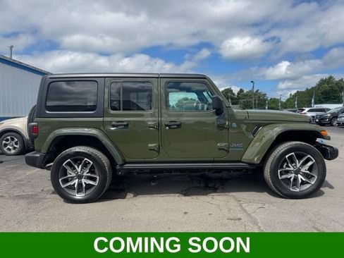Used 2024 Jeep Wrangler Unlimited w/ Convenience Group AWD/4WD image 1