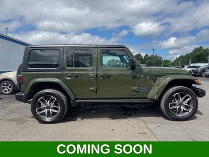 Used 2024 Jeep Wrangler Unlimited w/ Convenience Group