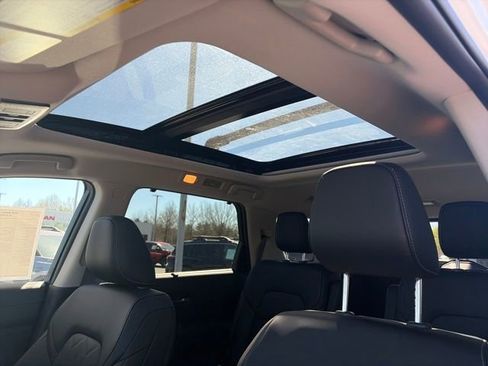 New 2026 Nissan Pathfinder Platinum image 28